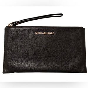 Michael Kors full-size leather wristlet - EUC